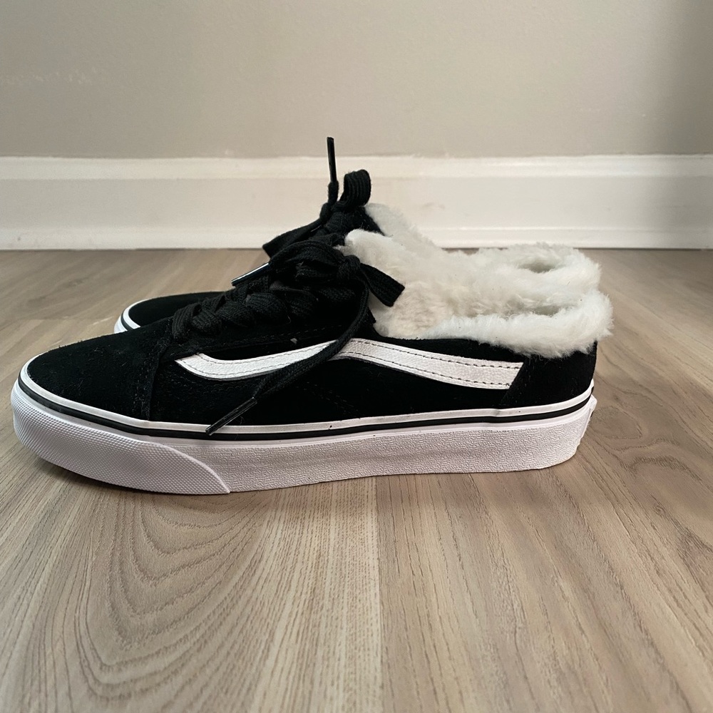 Vans Old Skool Mule w/ faux fur